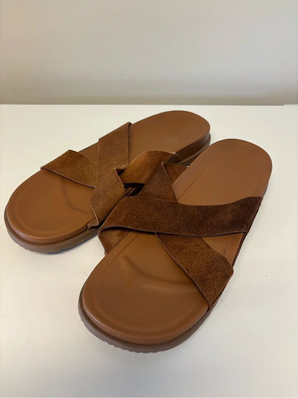 UGG left sandal